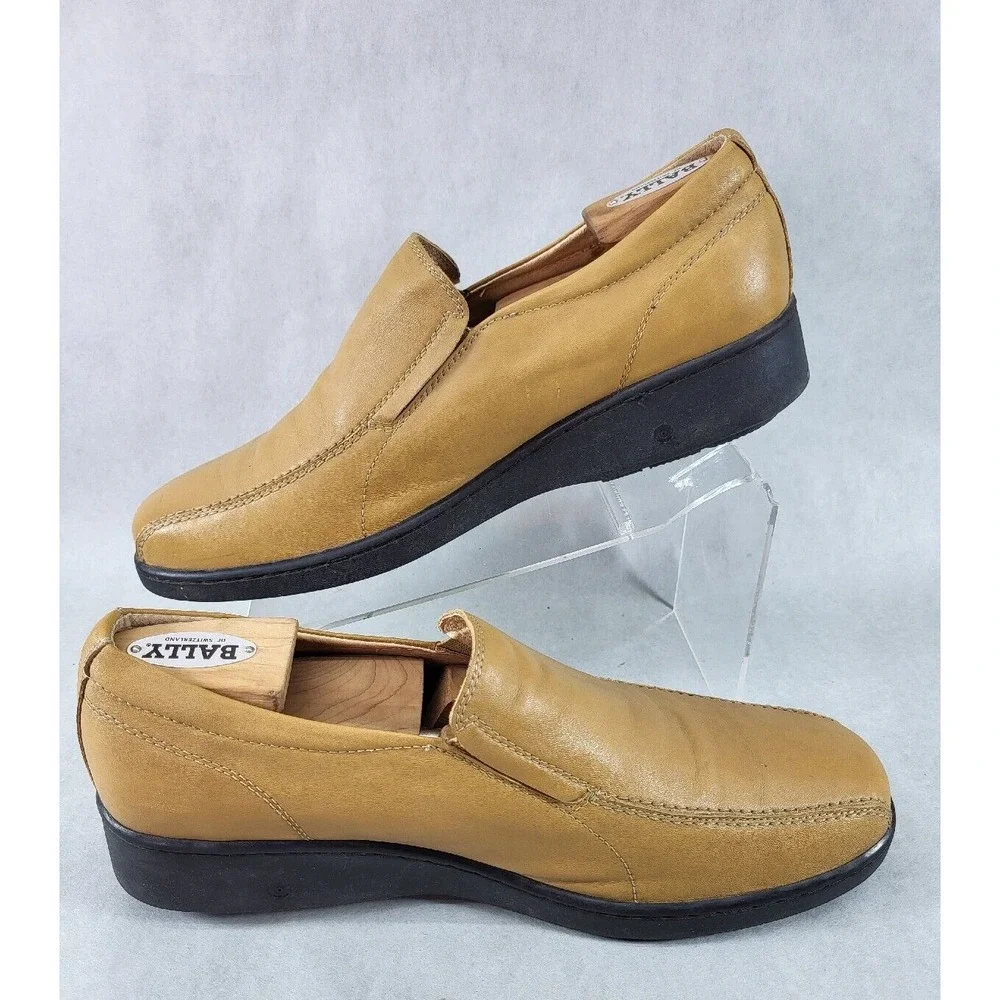 Gravity Defyer Size 12 Men's Tan Leather Slip On Leather Loafer